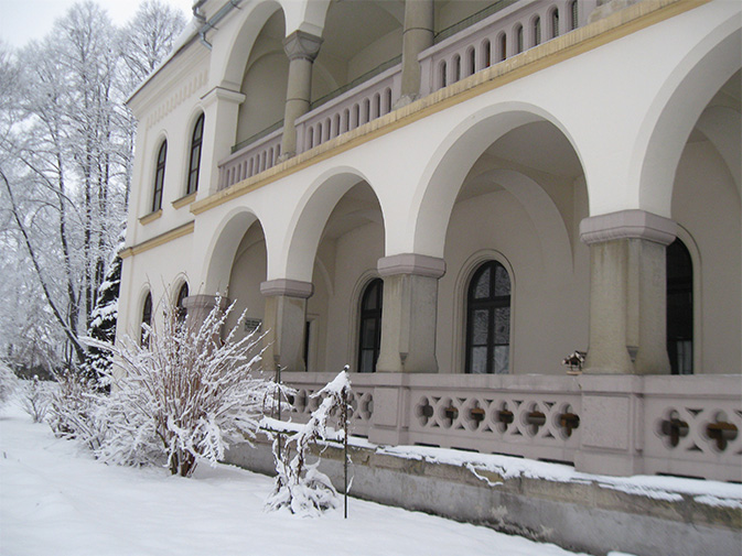 Biały Klasztor zimą